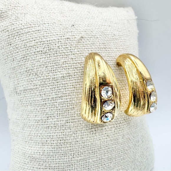 Sarah Coventry Vintage Gold Plated Hoops
With Rhinestones - Picture 2 of 9